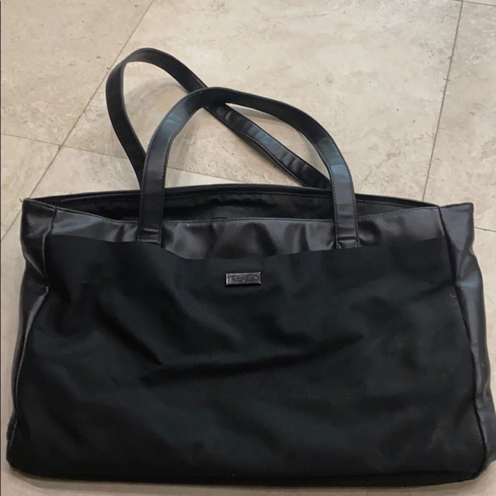 US Luggage Leather and Canvas Laptop Shoul…